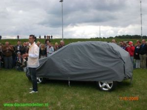 Meeting 2009 - Onthulling Sandero Stepway