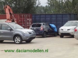 gloednieuwe-dacia-sandero-gecrasht-01