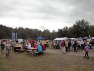 in de rij voor het eten