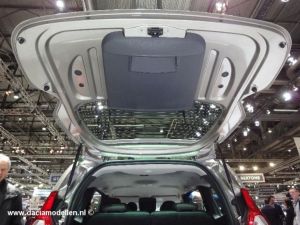 Binnenzijde achterklep Dacia Lodgy