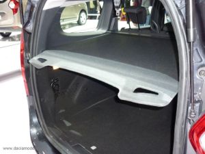 De Dacia Lodgy op het Autosalon van Genéve