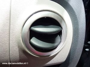 Dacia Lodgy luchtstroom opening dashboard