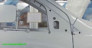 dacia-lodgy-tijdens-de-produktie-in-de-fabriek-in-marokko-06