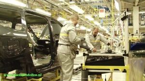 dacia-lodgy-tijdens-de-produktie-in-de-fabriek-in-marokko-19