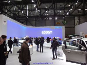 daciamodellen op de beurs in geneve