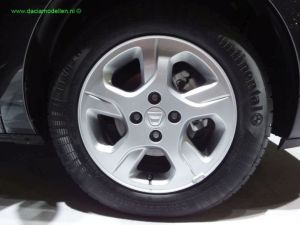 lichtmetalen velgen voor de dacia lodgy
