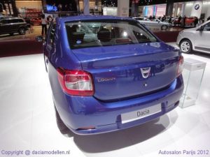 Dacia Logan Sedan Autosalon Parijs