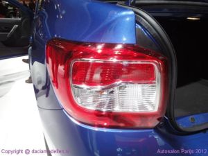 Dacia Logan Sedan Autosalon Parijs