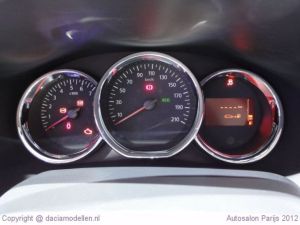 Dacia Logan Sedan Autosalon Parijs