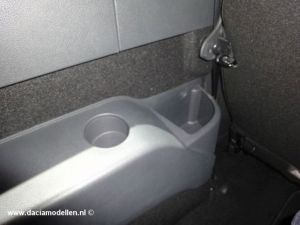 Opbergvakken linksachter in Dacia Lodgy
