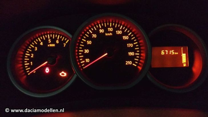 Dashboard van de Lodgy van verlichting voorzien