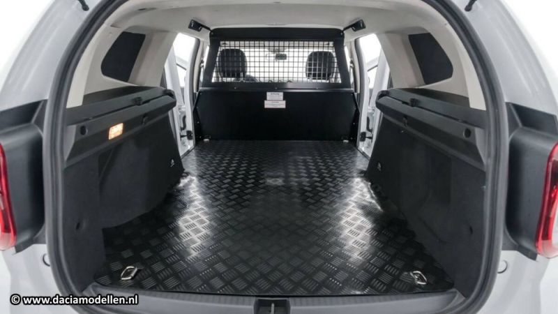 Dacia Duster II in grijs kenteken uitvoering