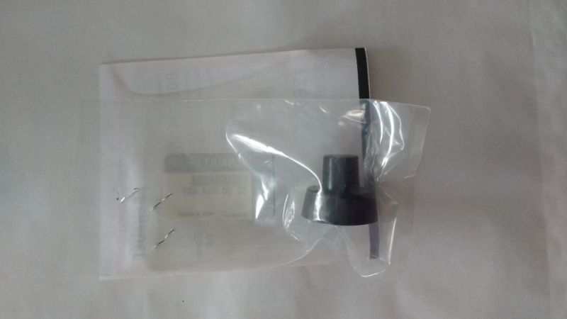 Domelagerkappen plaatsen op de Sandero