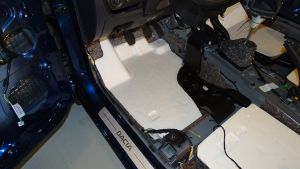 Dacia Lodgy isoleren