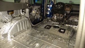 Dacia Lodgy isoleren