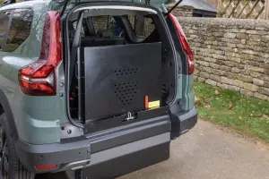 Dacia Jogger als rolstoelvervoerder geschikt gemaakt