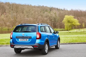 Logan MCV Stepway 2017