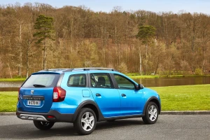 Logan MCV Stepway 2017