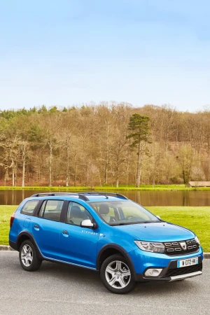 Logan MCV Stepway 2017